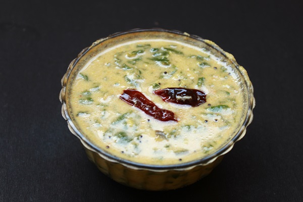 dal palak curry