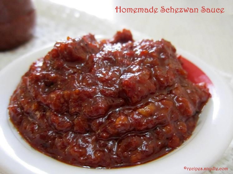 Homemade Schezwan Sauce Recipe / Homemade Schezwan Chutney Recipe