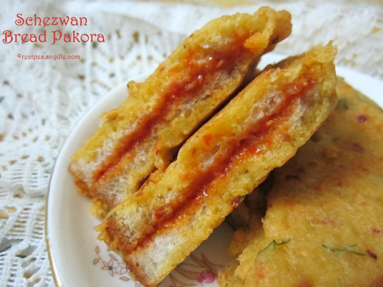 Schezwan Bread Pakora Recipe