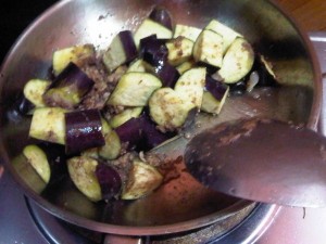 sauteed eggplant in shrimp paste (2)