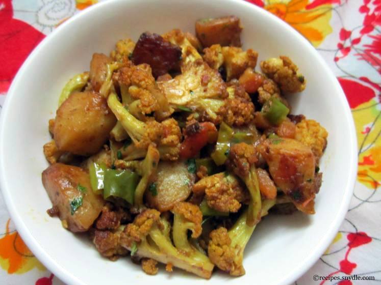 Sindhi-Style Aloo Gobi Recipe