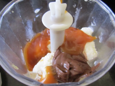 vanilla icecream milkshake