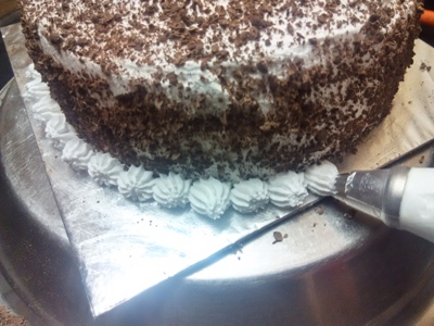 black forest cake recipe in cooker